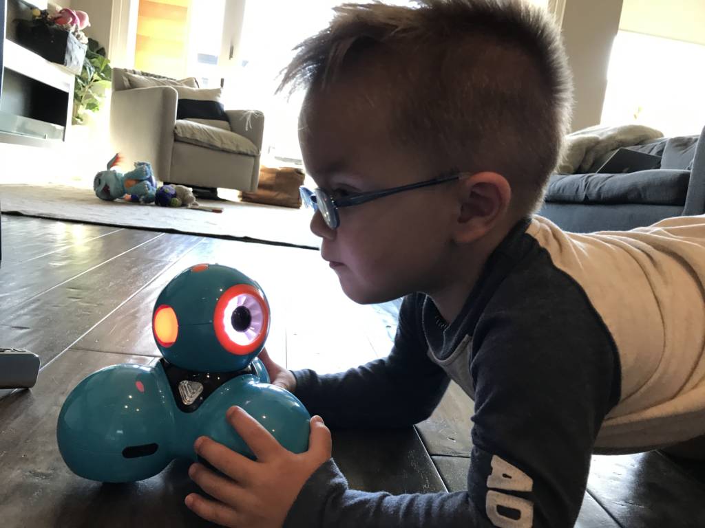 Encourage STEM Learning and Robotics with the NEW Dash Robot